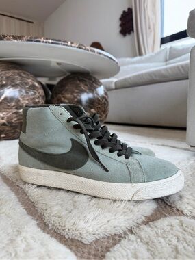 Nike Blazer Mid Sneakers (Men’s)